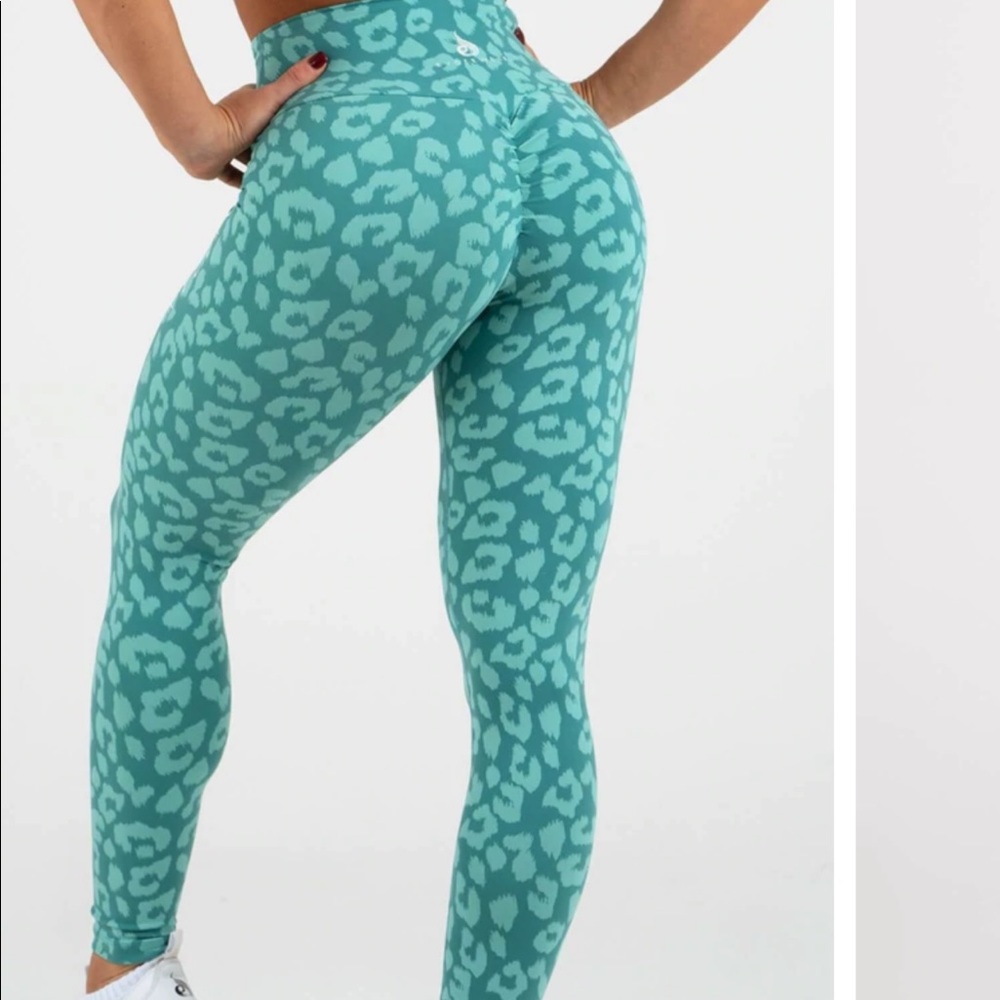 Ryderwear leggings instinct scrunch bum “leopard teal”